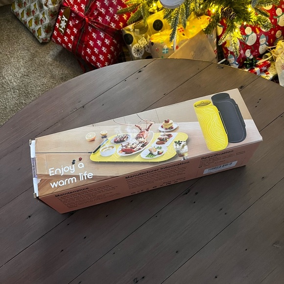 Other - Yellow Food Warmer Pad​